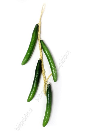 Муляж огурец на веточке