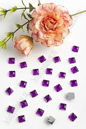 Стразы граненые 8 мм, квадратные (200 шт) SF-402, темно-фиолетовый