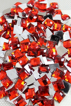 Стразы граненые 14 мм, квадратные (50 шт) SF-405, красный